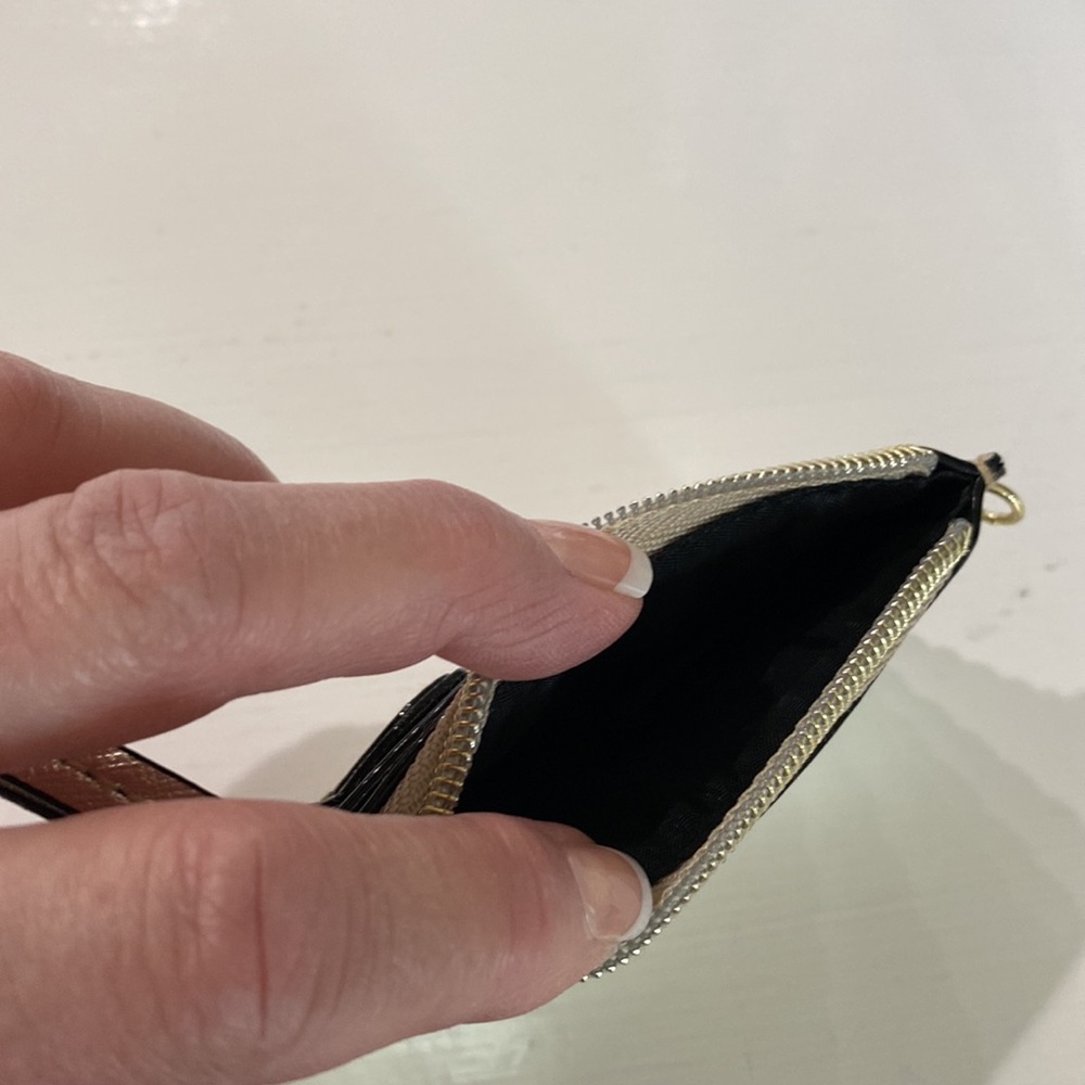 Like New Victoria’s Secret Gold Card Coin Case!! - Picture 4 of 4